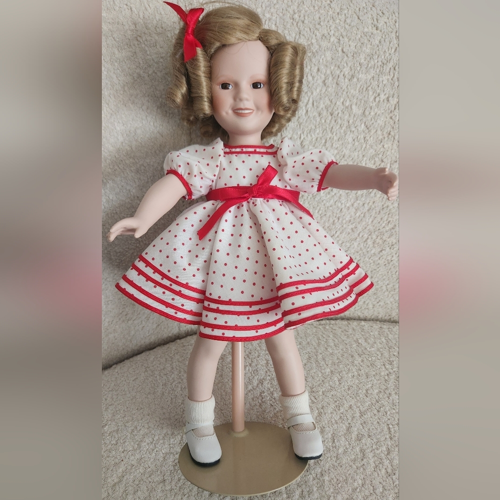 Vintage The SHIRLEY TEMPLE Porcelain Doll
